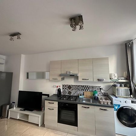 One Bedroom Appartment With Terrace In Sliema Exterior foto
